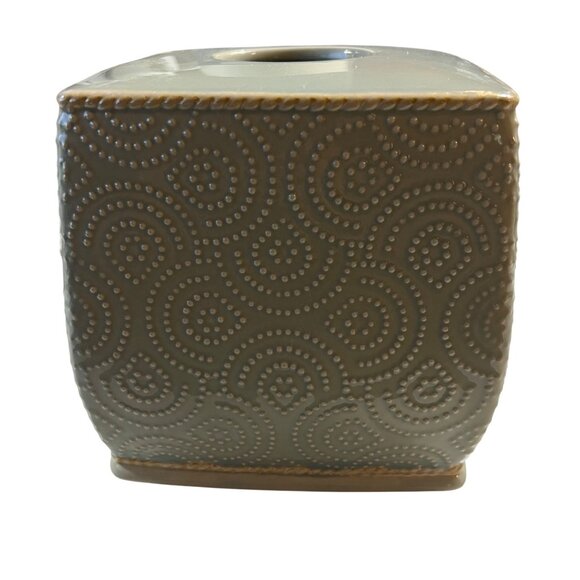 Rustic Ceramic Seashell & Starfish Embossed Tissue Box Cover - Picture 3 of 6